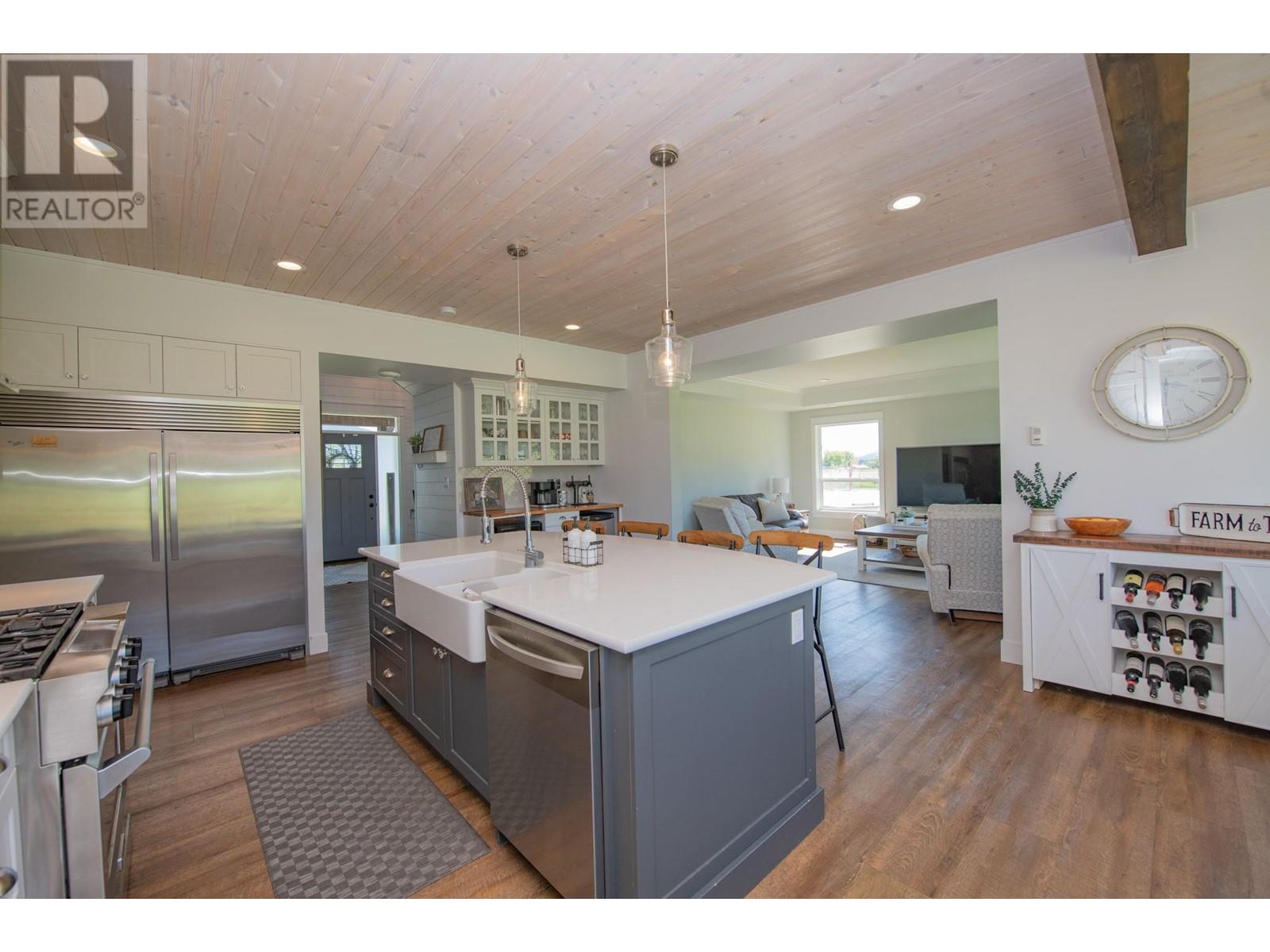 4160 Noble Road, Spallumcheen, BC V4Y0K8