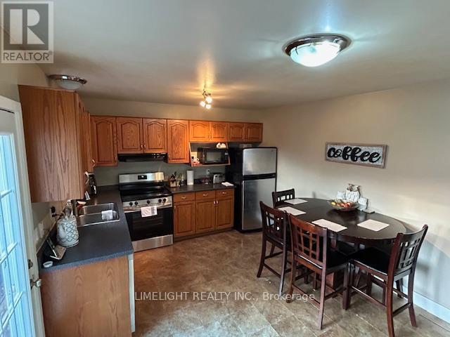 71 Erica Crescent, London South, Ontario  N6E 3P5 - Photo 9 - X12178749