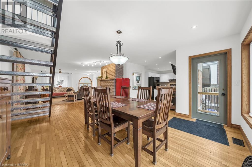 38 Grand River Street S, Paris, Ontario  N3L 2B2 - Photo 12 - 40733558