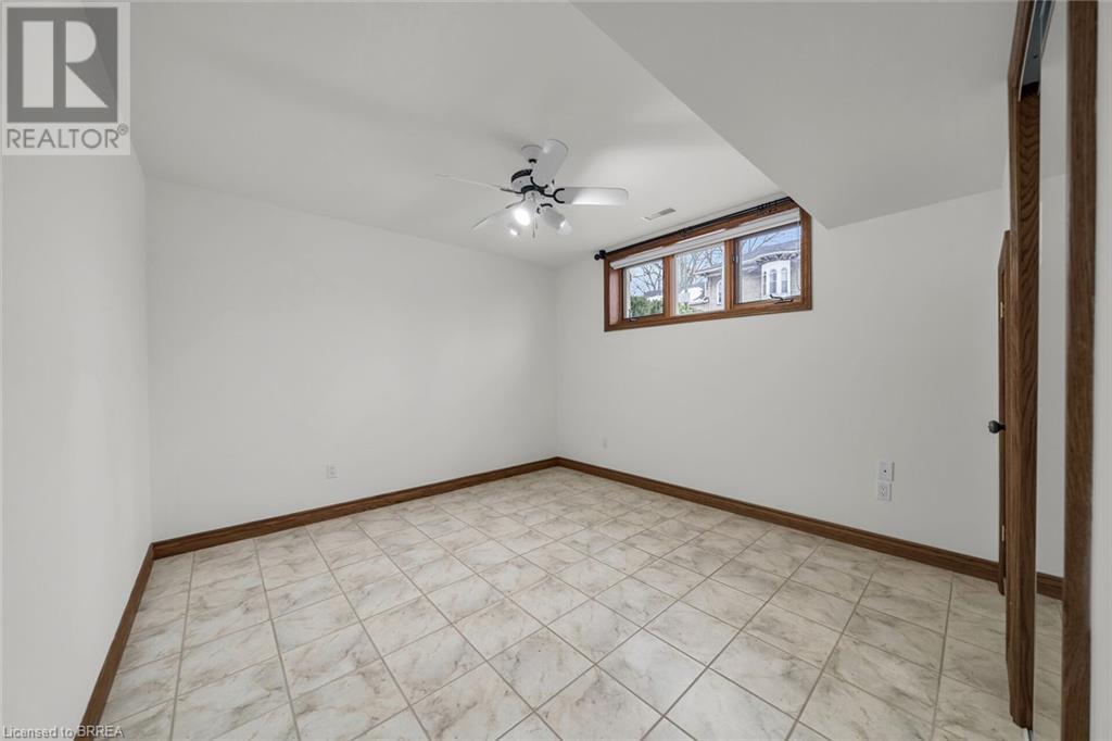 38 Grand River Street S, Paris, Ontario  N3L 2B2 - Photo 29 - 40733558