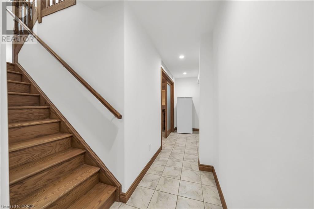 38 Grand River Street S, Paris, Ontario  N3L 2B2 - Photo 31 - 40733558