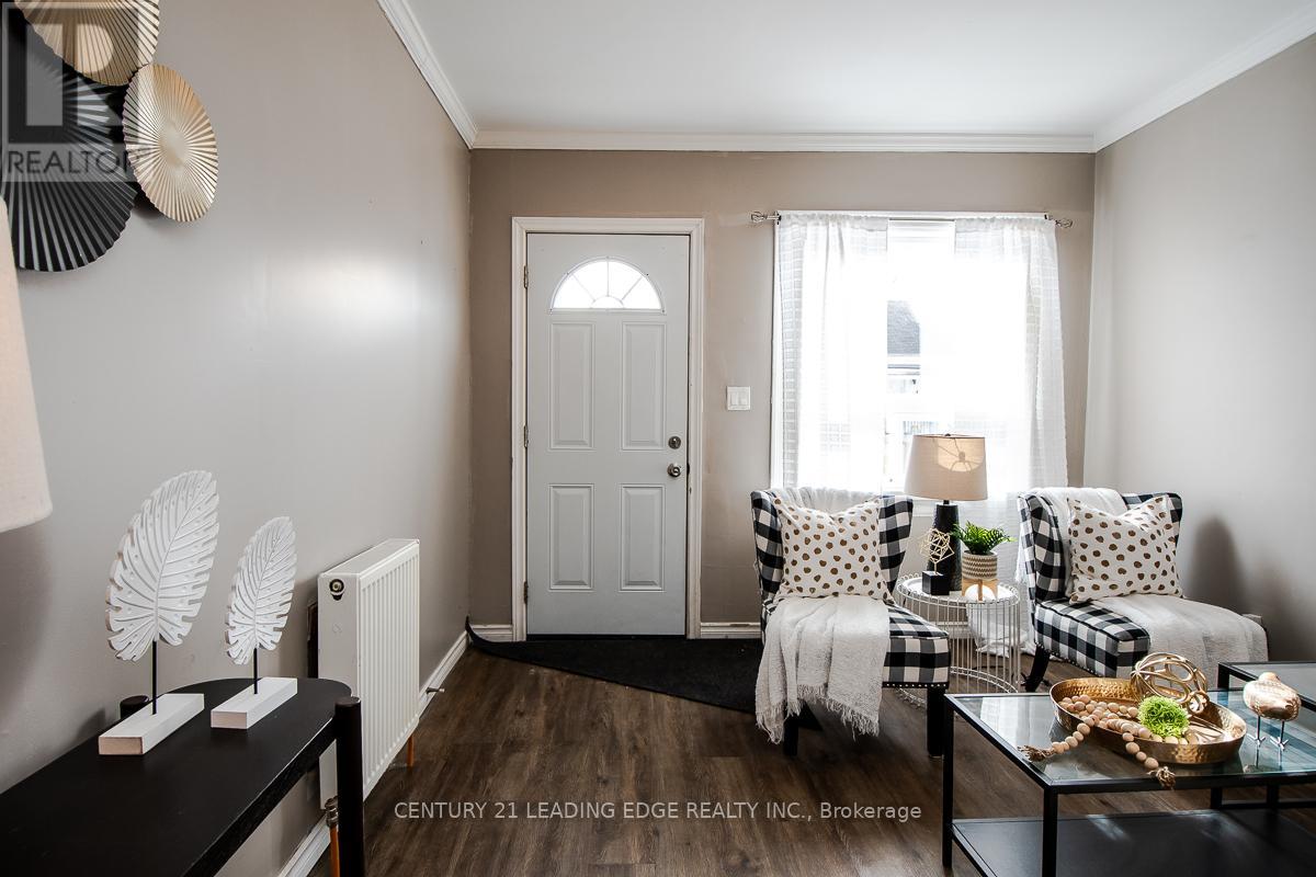128 Summer Street, Oshawa, Ontario  L1H 2K9 - Photo 3 - E12178564