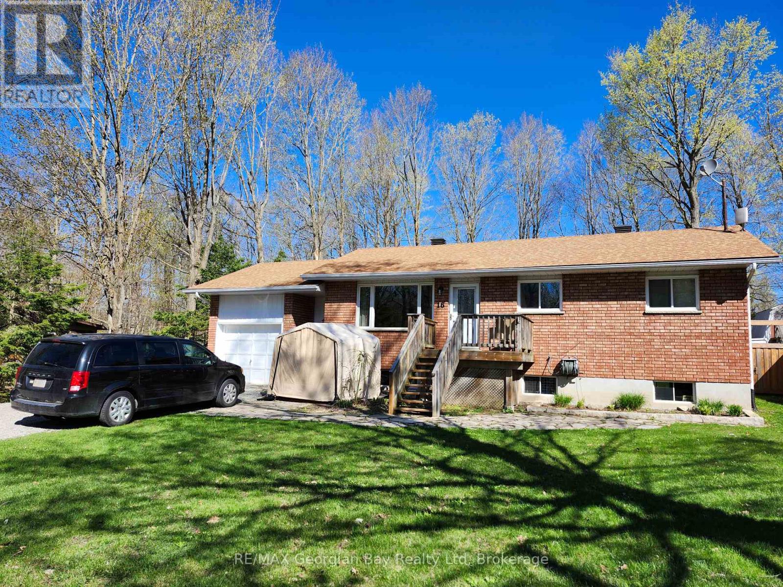 Property at 16 MUNDY AVENUE image 2