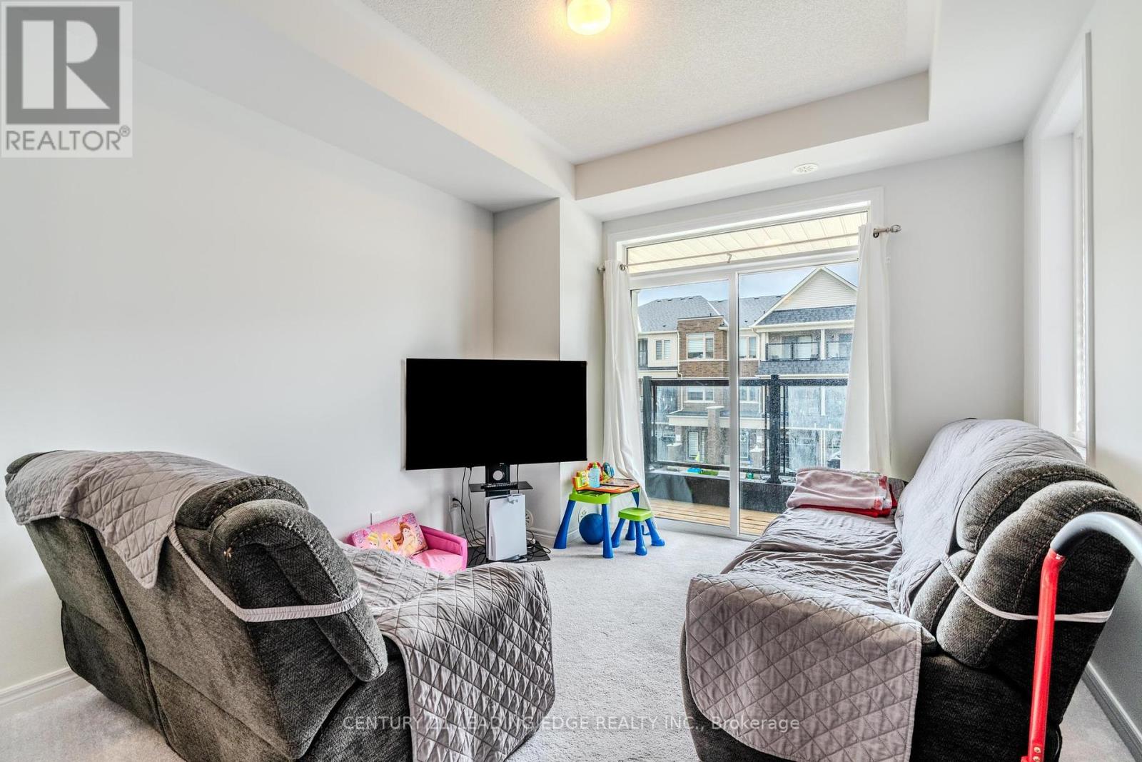 1121 Lockie Drive, Oshawa, Ontario  L1L 0R9 - Photo 8 - E12178643