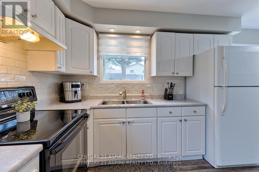 83 Hemlock Street, Petawawa, Ontario  K8H 3C3 - Photo 11 - X12178819