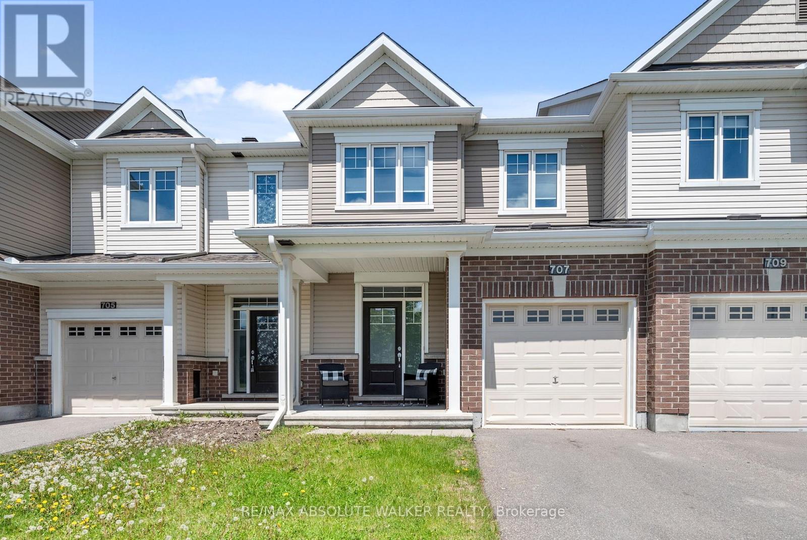 707 Decoeur Drive, Ottawa, Ontario  K4A 1H2 - Photo 1 - X12178733