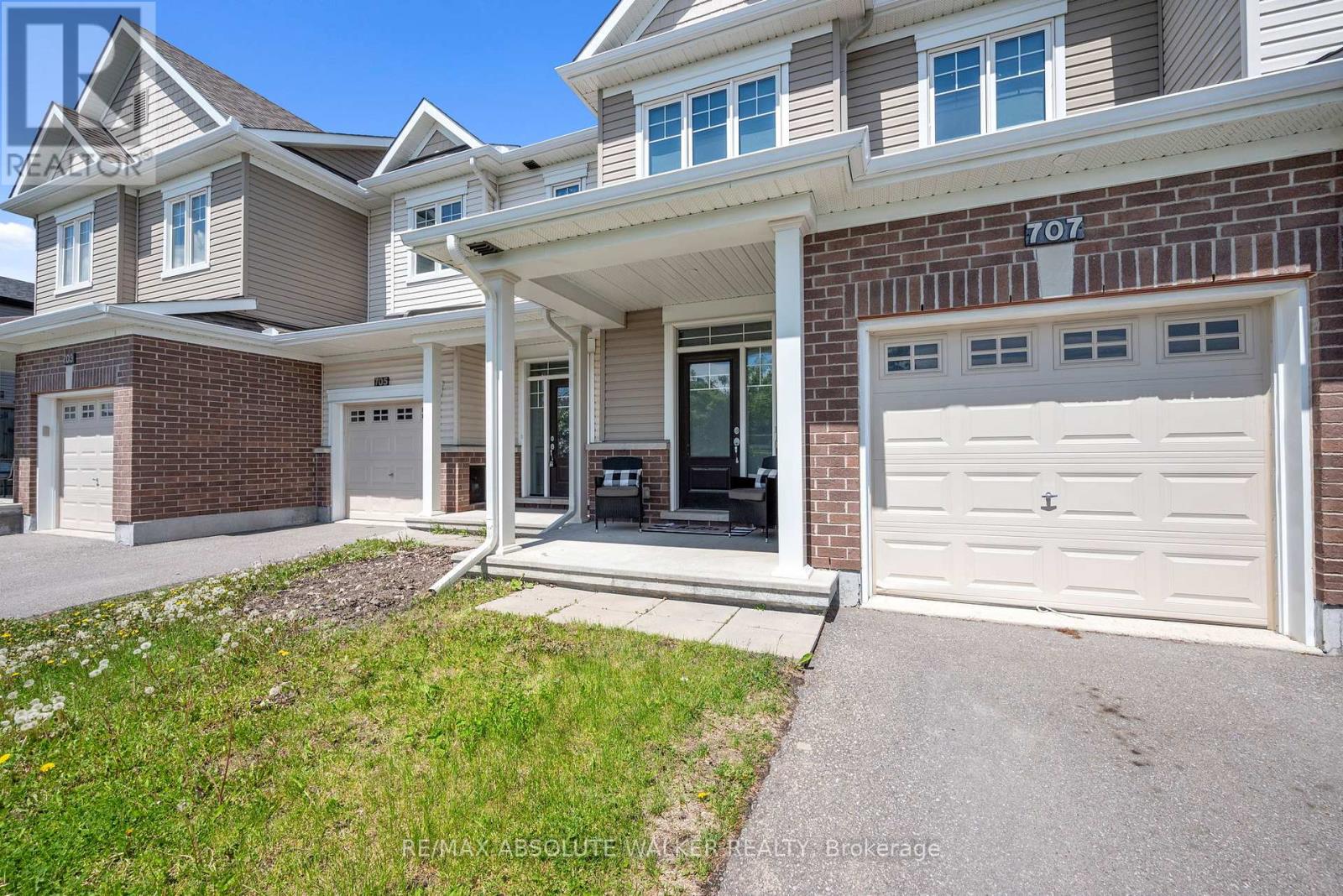 707 Decoeur Drive, Ottawa, Ontario  K4A 1H2 - Photo 2 - X12178733
