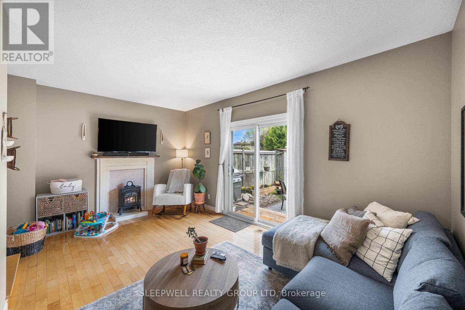 82 - 28 Barrow Crescent, Ottawa, Ontario  K2L 2K1 - Photo 17 - X12178779
