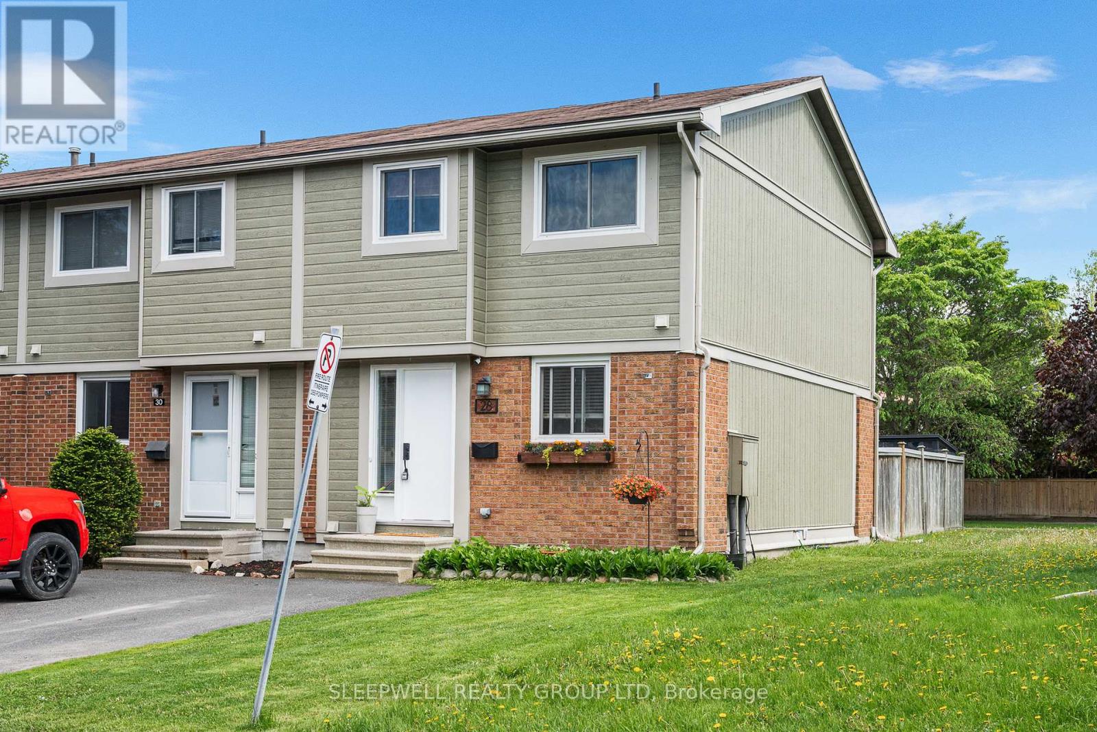 Property at 82 - 28 BARROW CRESCENT image 2
