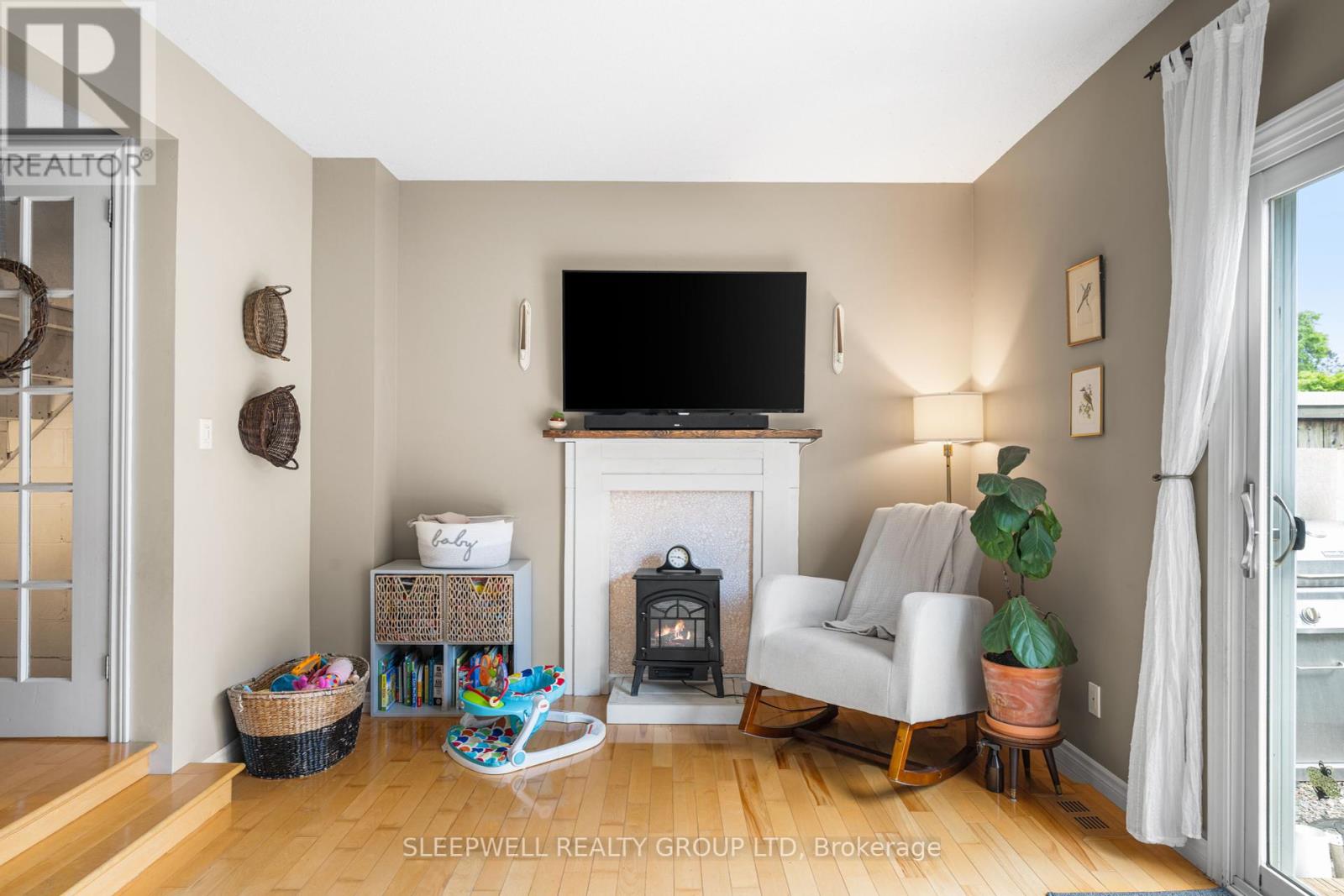82 - 28 Barrow Crescent, Ottawa, Ontario  K2L 2K1 - Photo 21 - X12178779