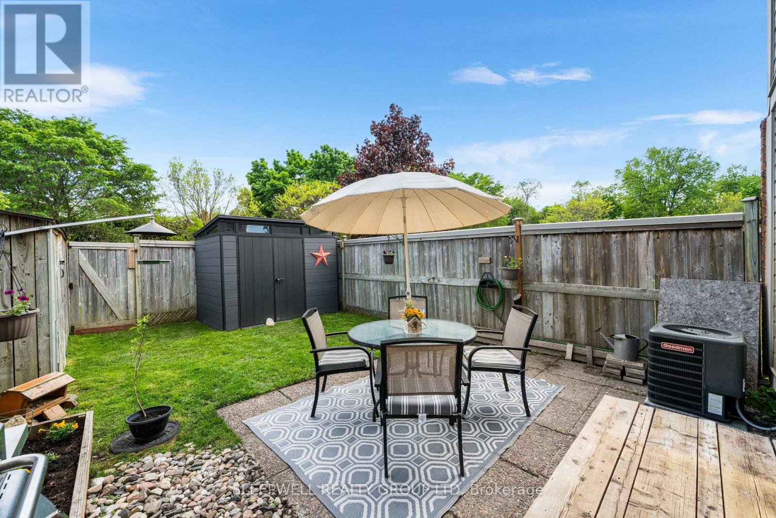 82 - 28 Barrow Crescent, Ottawa, Ontario  K2L 2K1 - Photo 33 - X12178779