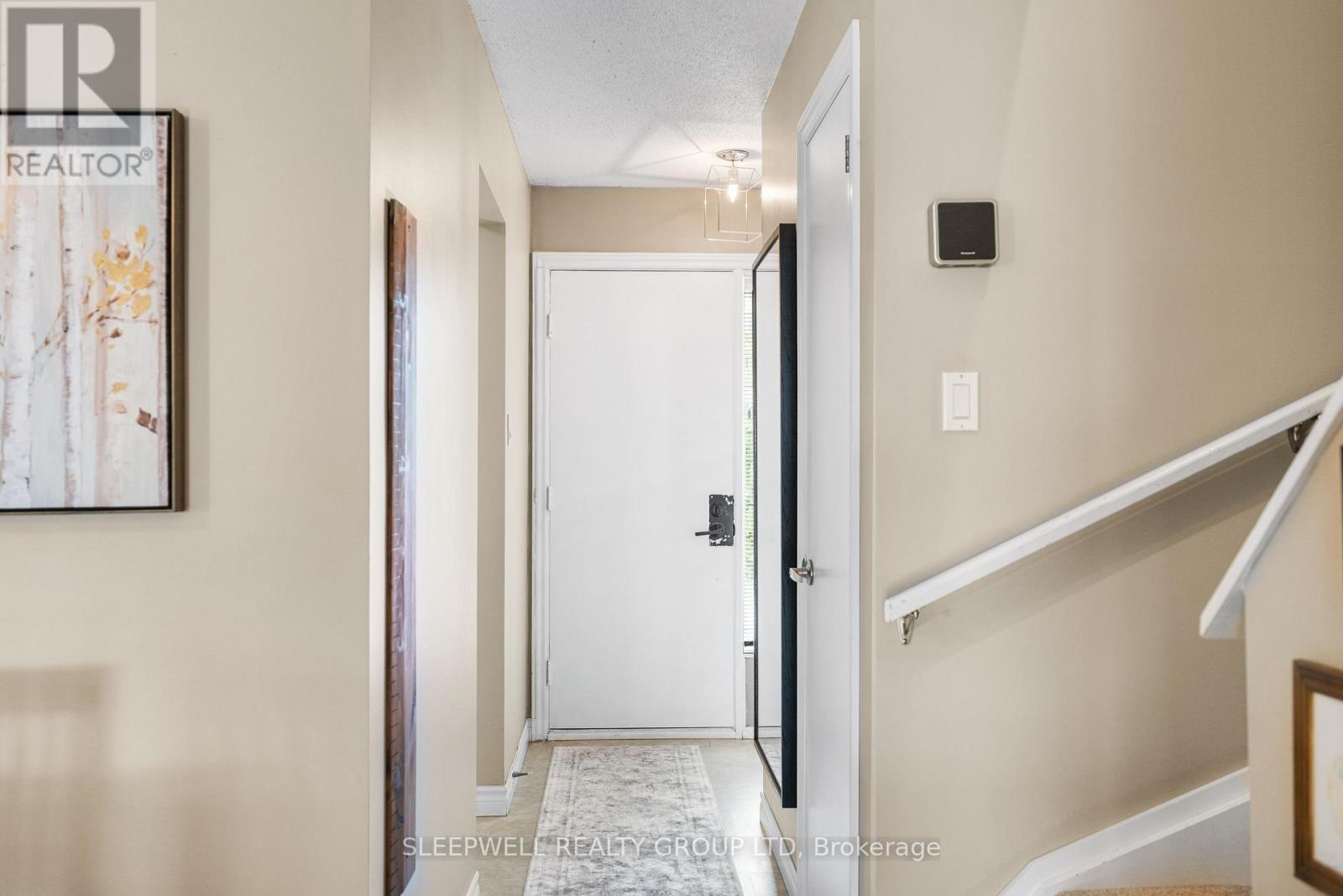 Property at 82 - 28 BARROW CRESCENT image 4