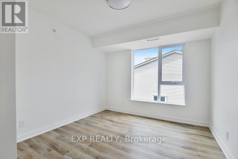 301 - 29 Robinson Avenue, Ottawa, Ontario  K1N 8N8 - Photo 2 - X12178805