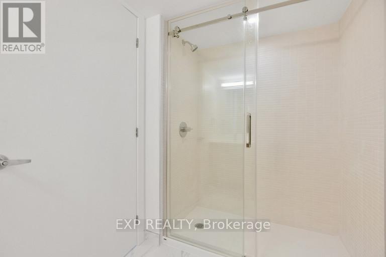 301 - 29 Robinson Avenue, Ottawa, Ontario  K1N 8N8 - Photo 5 - X12178805
