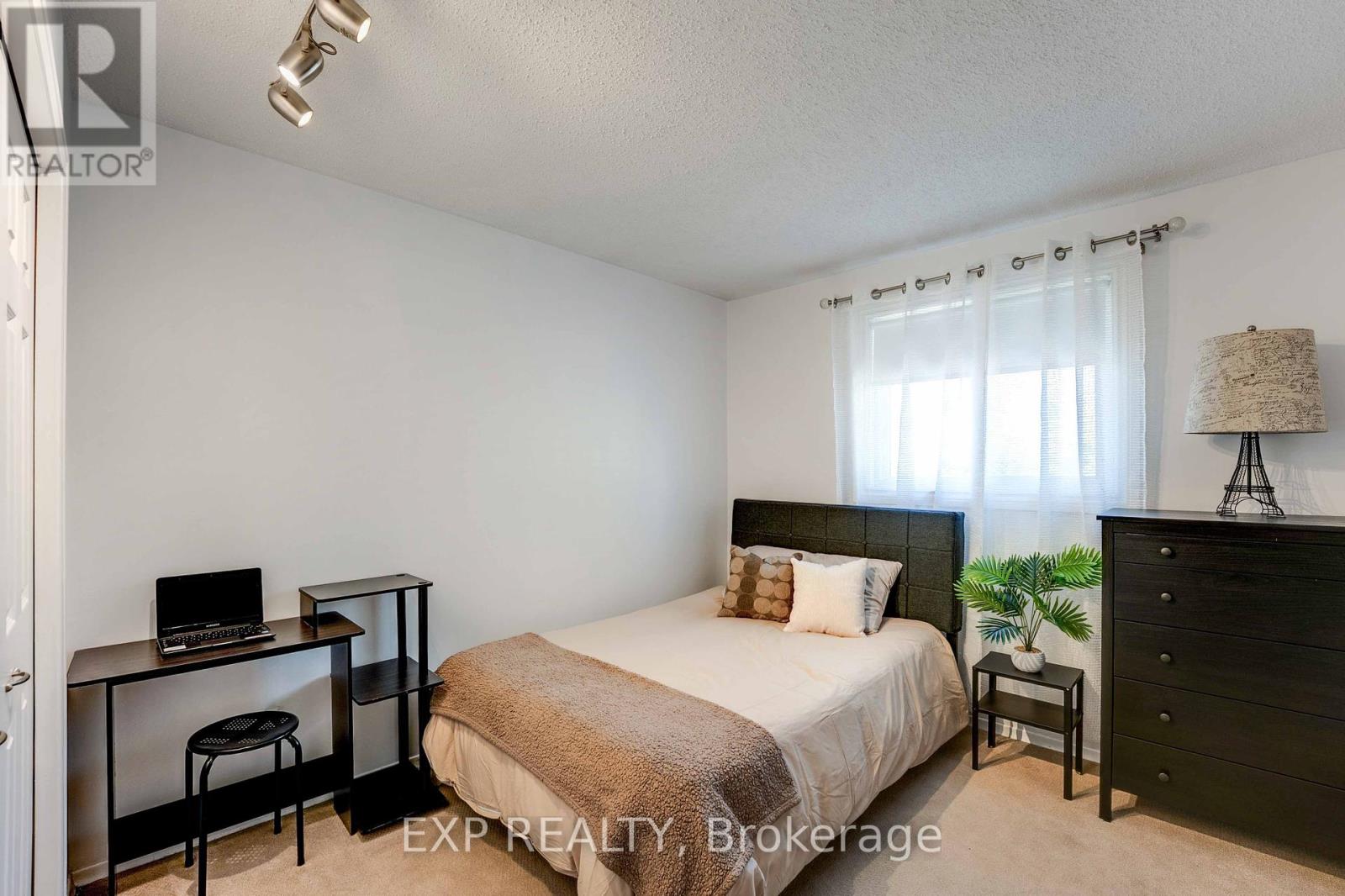 113 Oneida Place, Kitchener, Ontario  N2A 3G2 - Photo 29 - X12178664