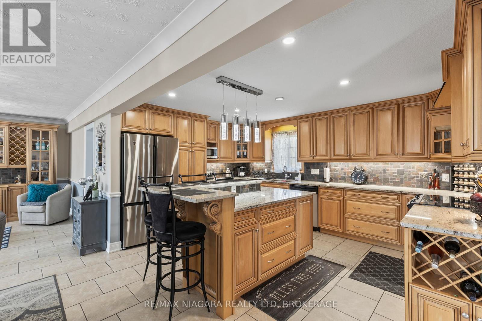 724 Line 3 Road, Niagara-On-The-Lake (Virgil), Ontario  L0S 1J0 - Photo 16 - X12178719