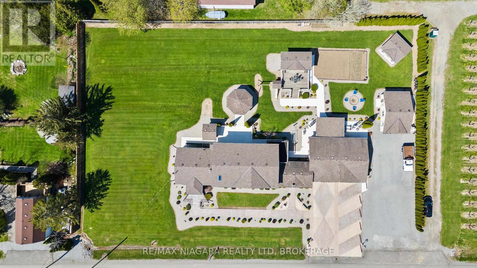 724 Line 3 Road, Niagara-On-The-Lake (Virgil), Ontario  L0S 1J0 - Photo 49 - X12178719