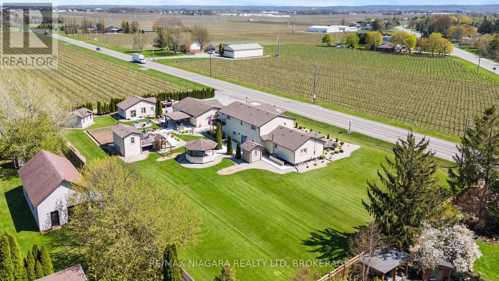 724 Line 3 Road, Niagara-On-The-Lake (Virgil), Ontario  L0S 1J0 - Photo 50 - X12178719