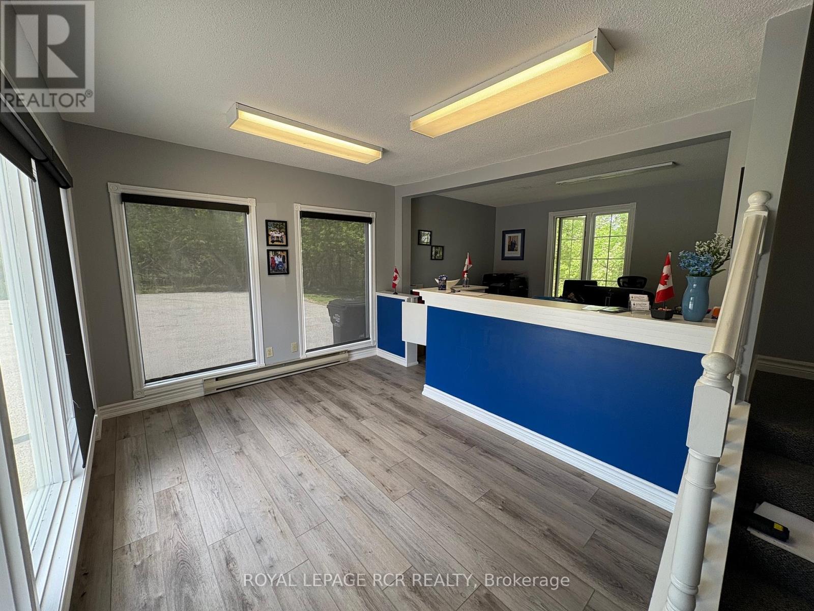 452 Victoria Street E, New Tecumseth, Ontario  L9R 1J8 - Photo 2 - N12178540