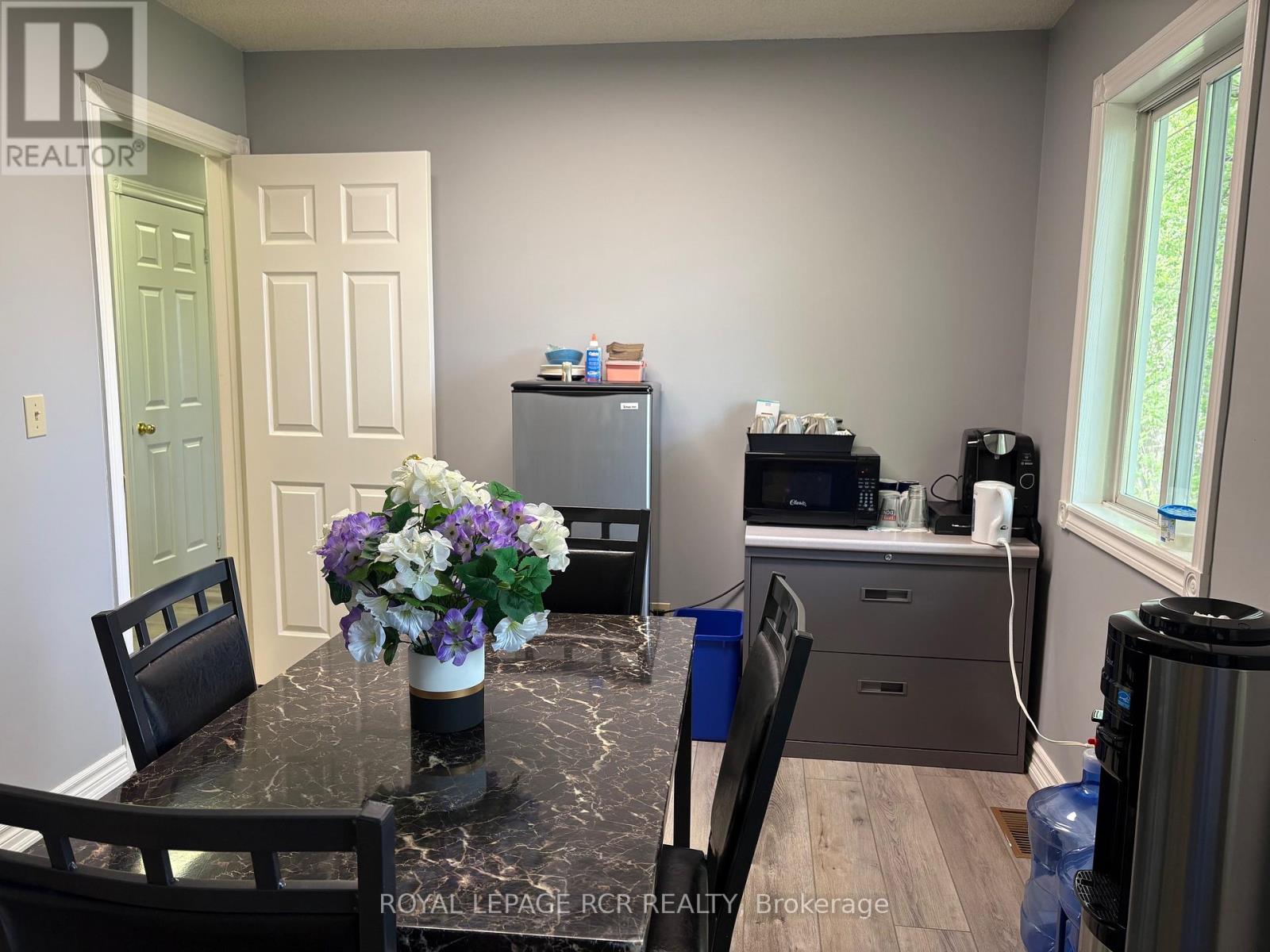 452 Victoria Street E, New Tecumseth, Ontario  L9R 1J8 - Photo 7 - N12178540