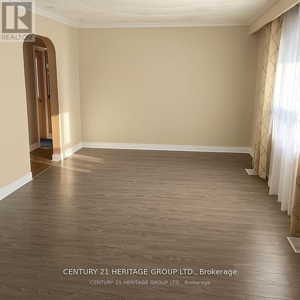 Property at 2047 INGLEWOOD DRIVE image 4