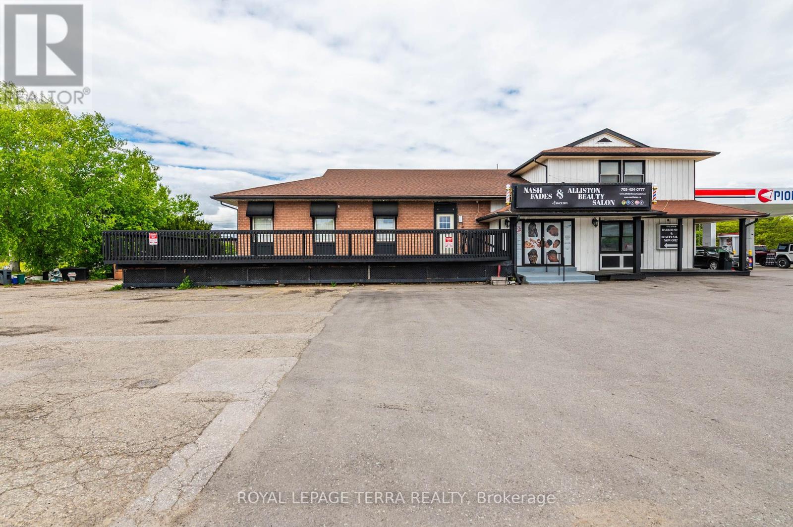 3 & 4 - 527 Victoria Street E, New Tecumseth, Ontario  L9R 1K1 - Photo 1 - N12178616