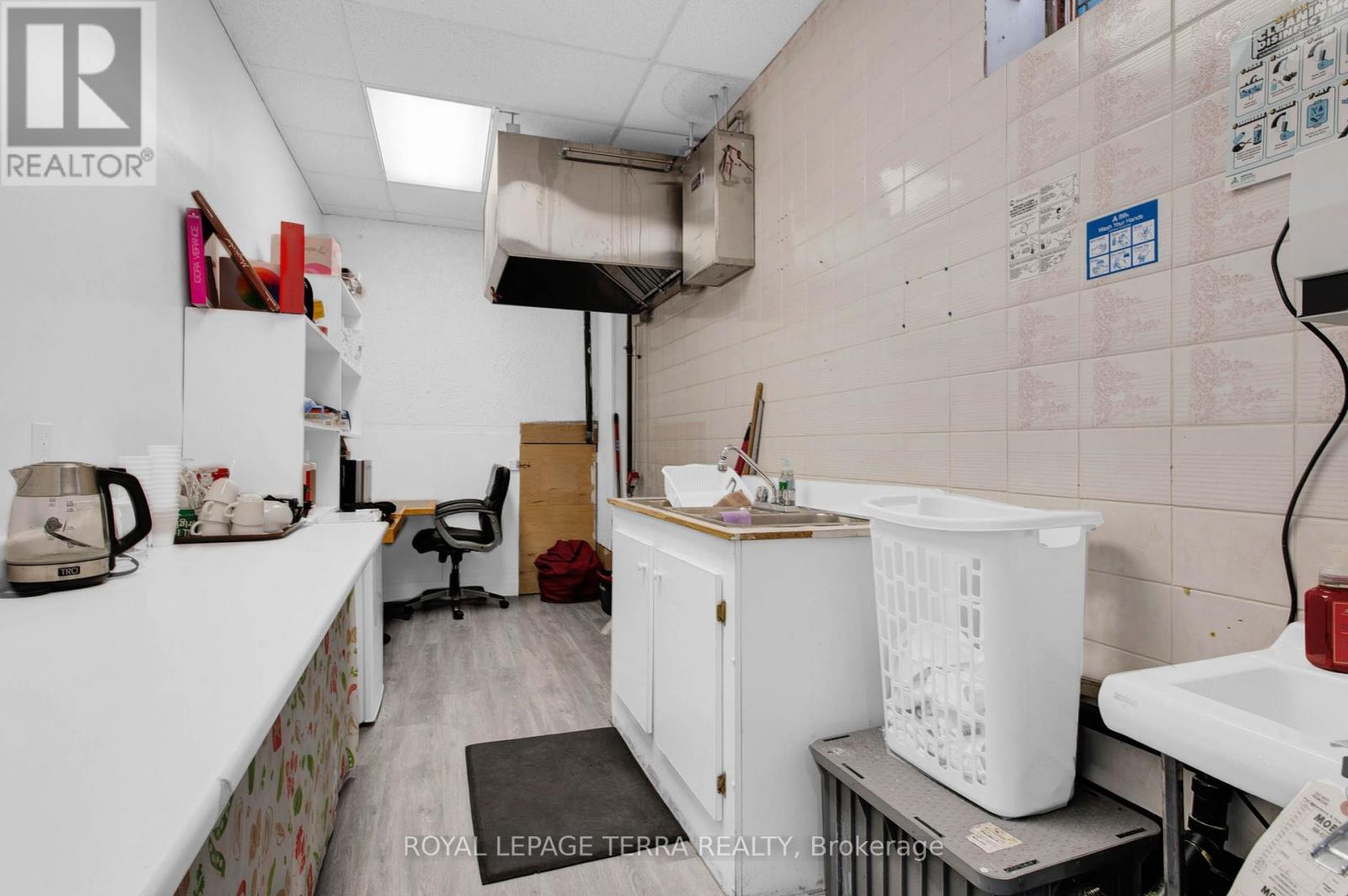 3 & 4 - 527 Victoria Street E, New Tecumseth, Ontario  L9R 1K1 - Photo 33 - N12178616