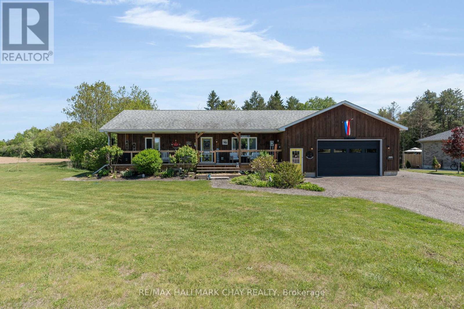 4193 Hogback Road, Clearview, Ontario  L0M 1K0 - Photo 3 - S12178553