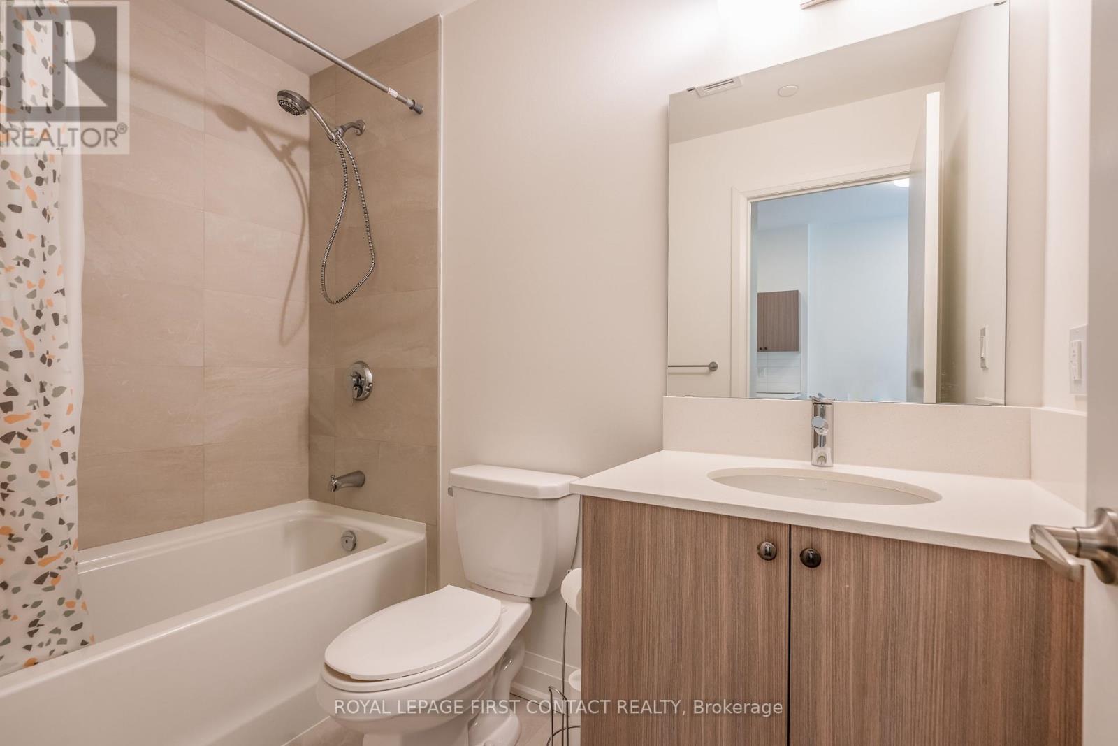 106 - 58 Lakeside Terrace, Barrie, Ontario  L4M 0H9 - Photo 12 - S12178575