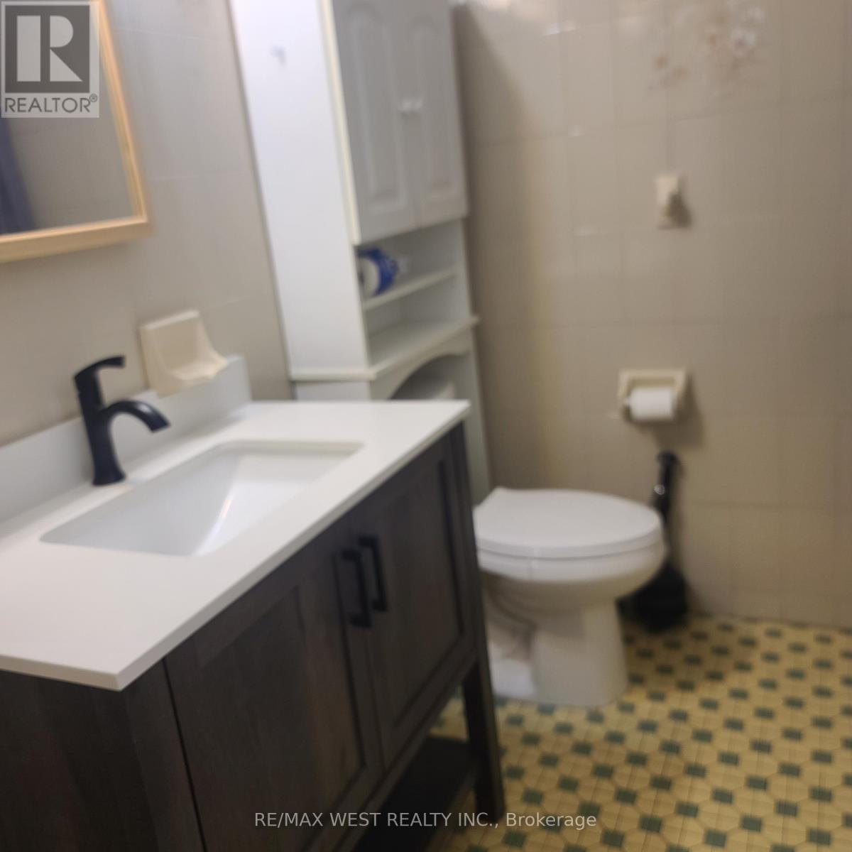 3576 Dufferin Street, Toronto, Ontario  M3K 1N1 - Photo 5 - W12121984