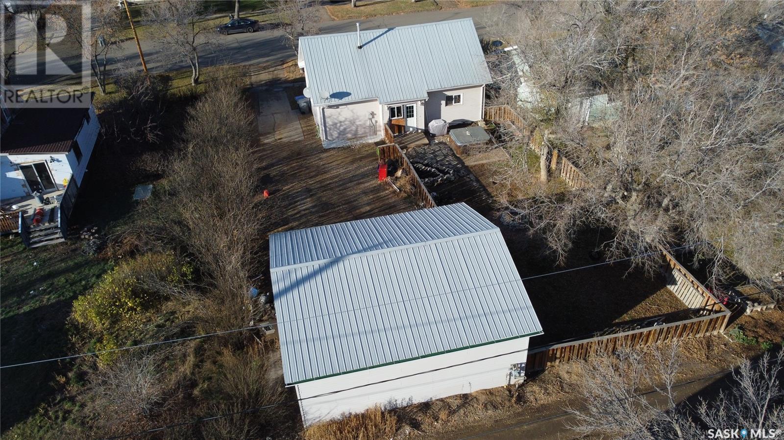 406 Centre Street, Cabri, Saskatchewan  S0N 0J0 - Photo 39 - SK006687