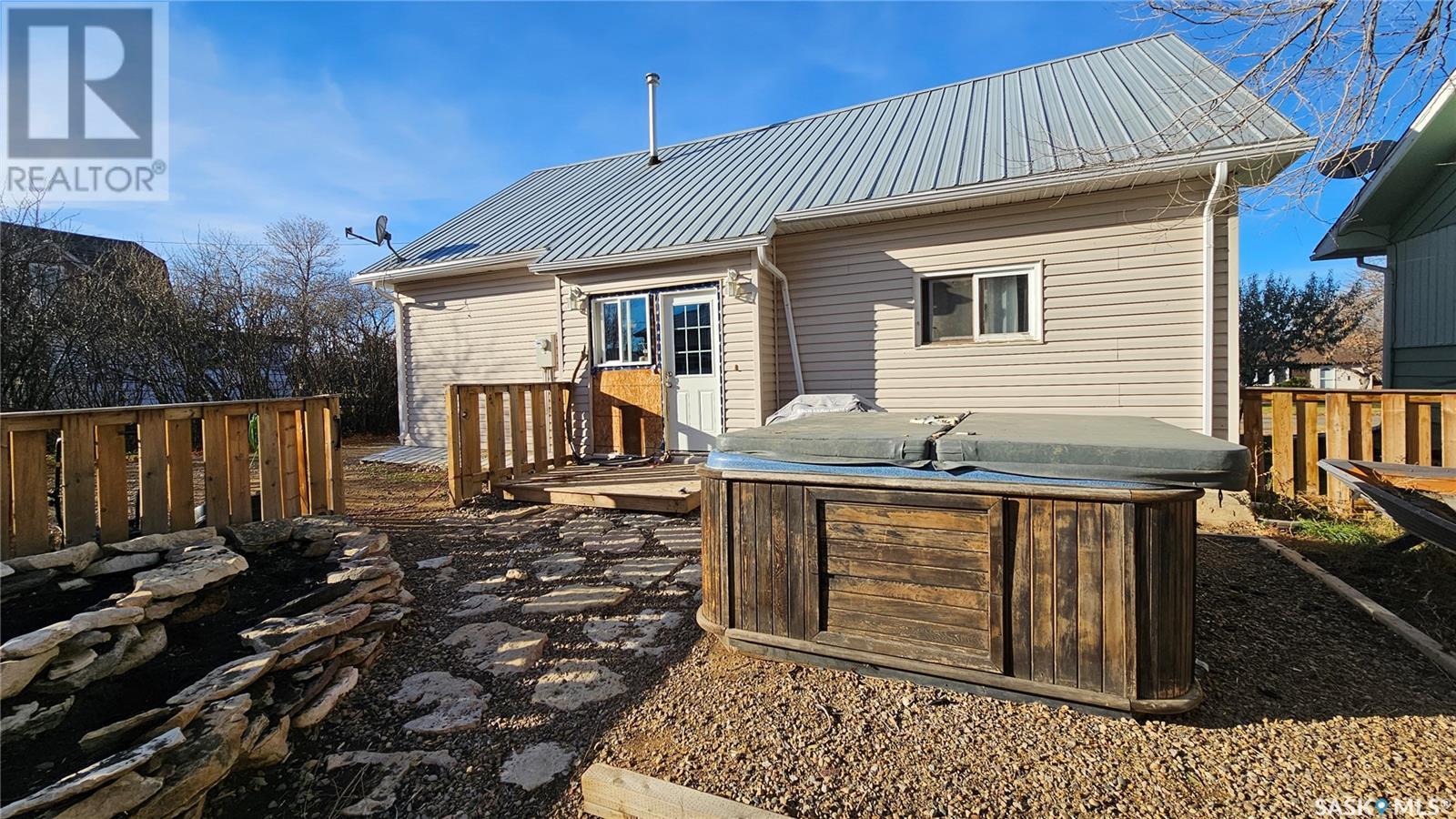 406 Centre Street, Cabri, Saskatchewan  S0N 0J0 - Photo 32 - SK006687