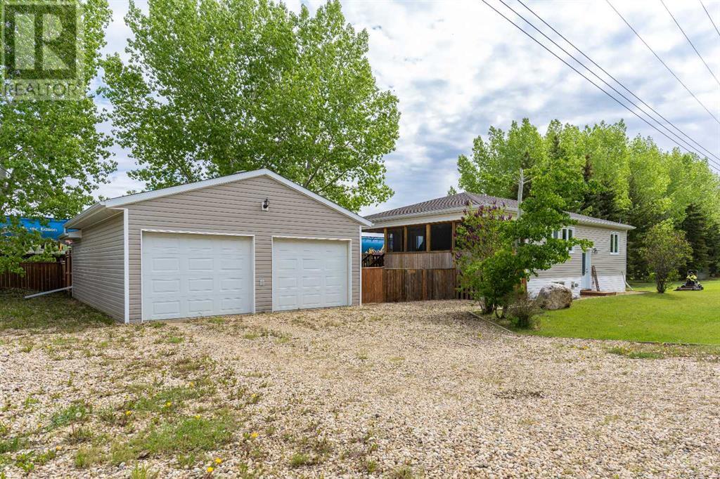 214 Railway Avenue, Rosalind, Alberta  T0B 3Y0 - Photo 38 - A2224490