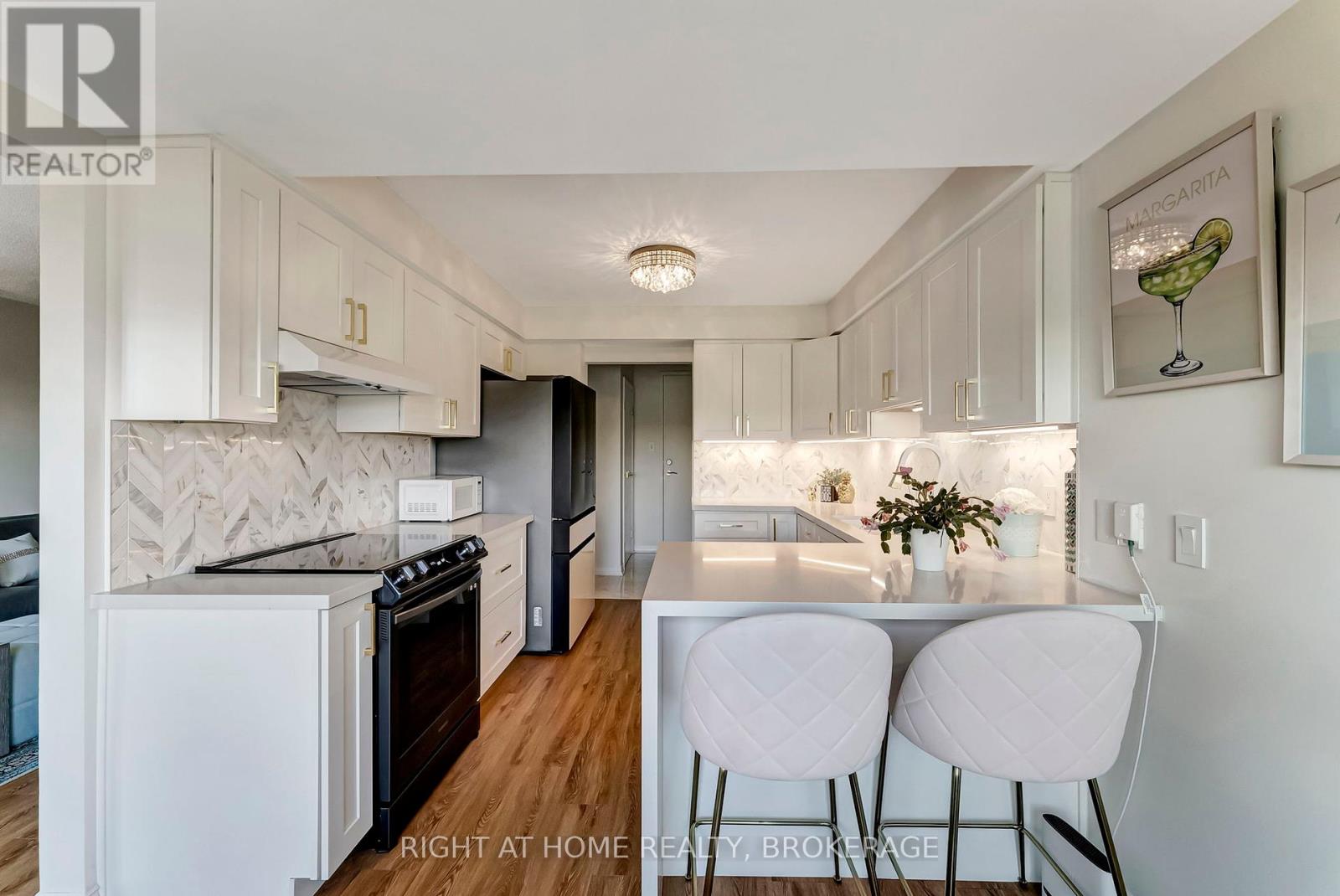 802 - 2190 Lakeshore Road, Burlington, Ontario  L7R 4K1 - Photo 12 - W12178543