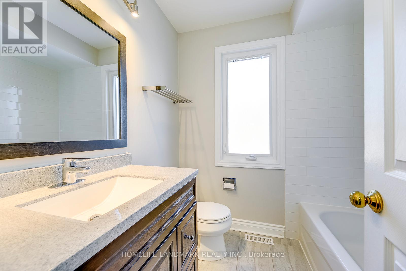 1266 Winterbourne Drive, Oakville, Ontario  L6J 7E4 - Photo 33 - W12178572