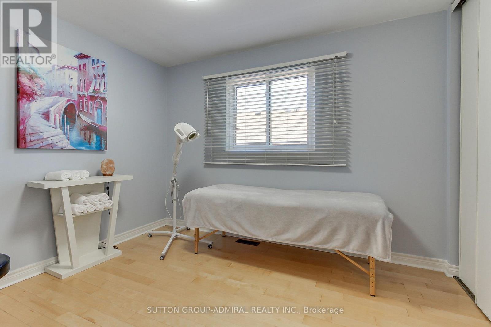 1559 Shale Oak Mews, Mississauga, Ontario  L4W 2M1 - Photo 21 - W12178590