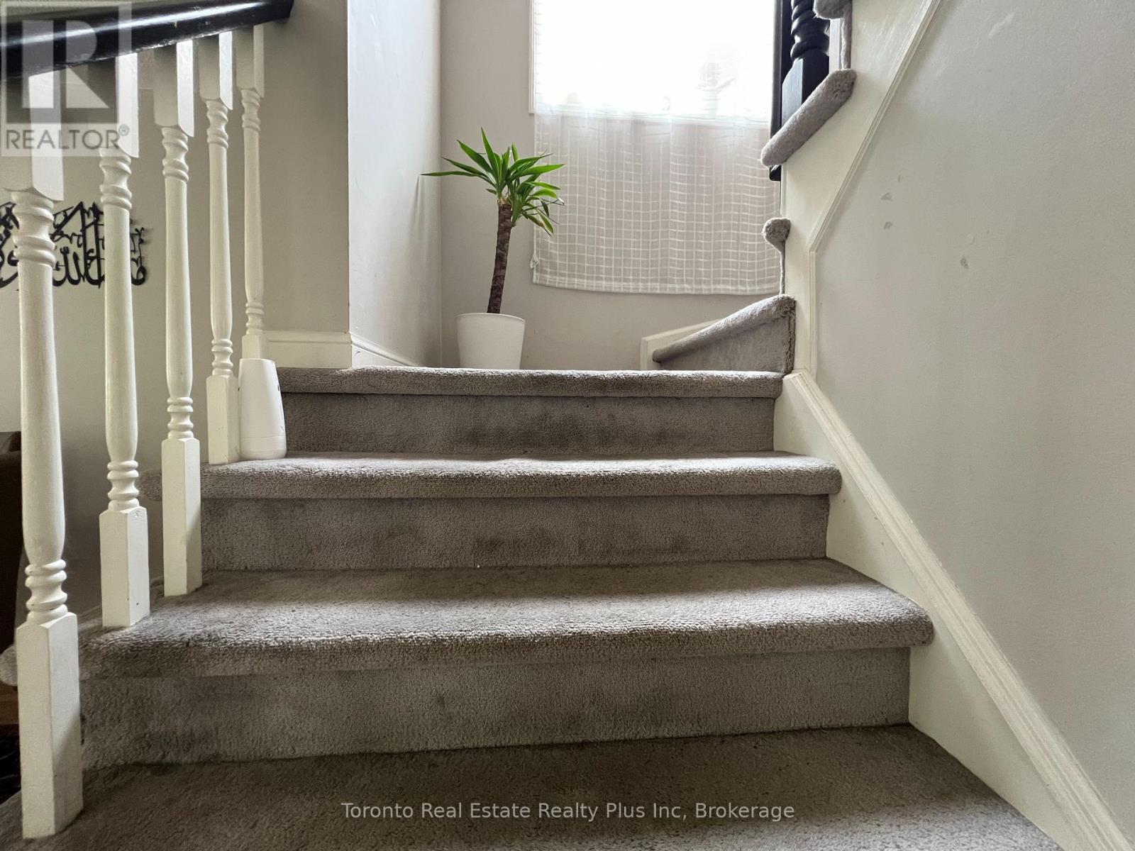 719 Hutchinson Avenue, Milton, Ontario  L9T 6A6 - Photo 17 - W12178612