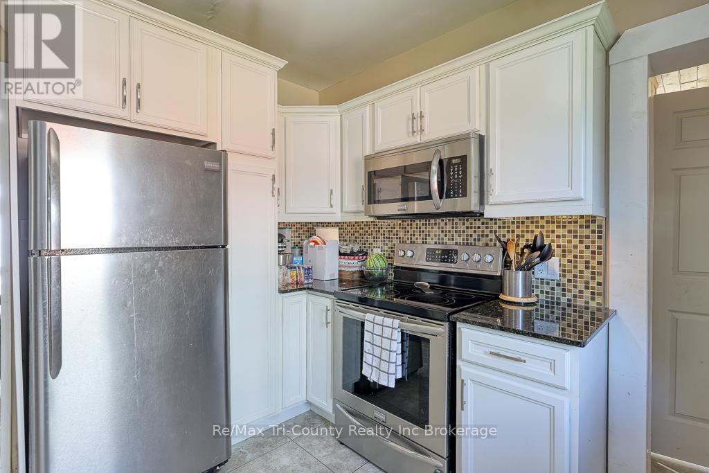 339 Broadway Street, Tillsonburg, Ontario  N4G 3S4 - Photo 24 - X12178780