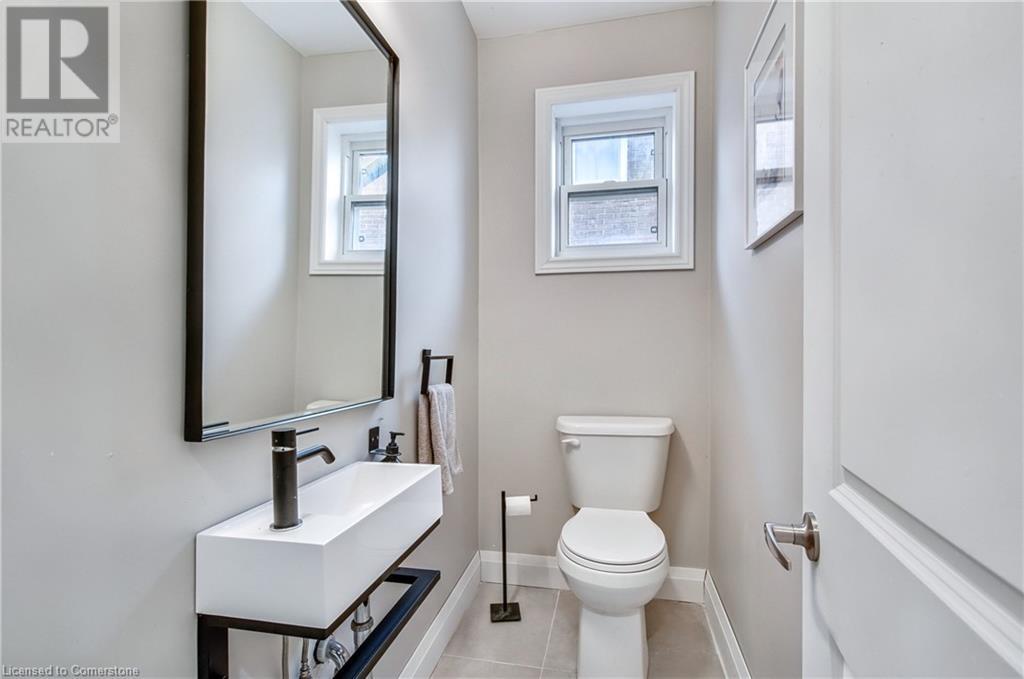 131 Alpine Avenue, Hamilton, Ontario  L9A 1A7 - Photo 9 - 40734575