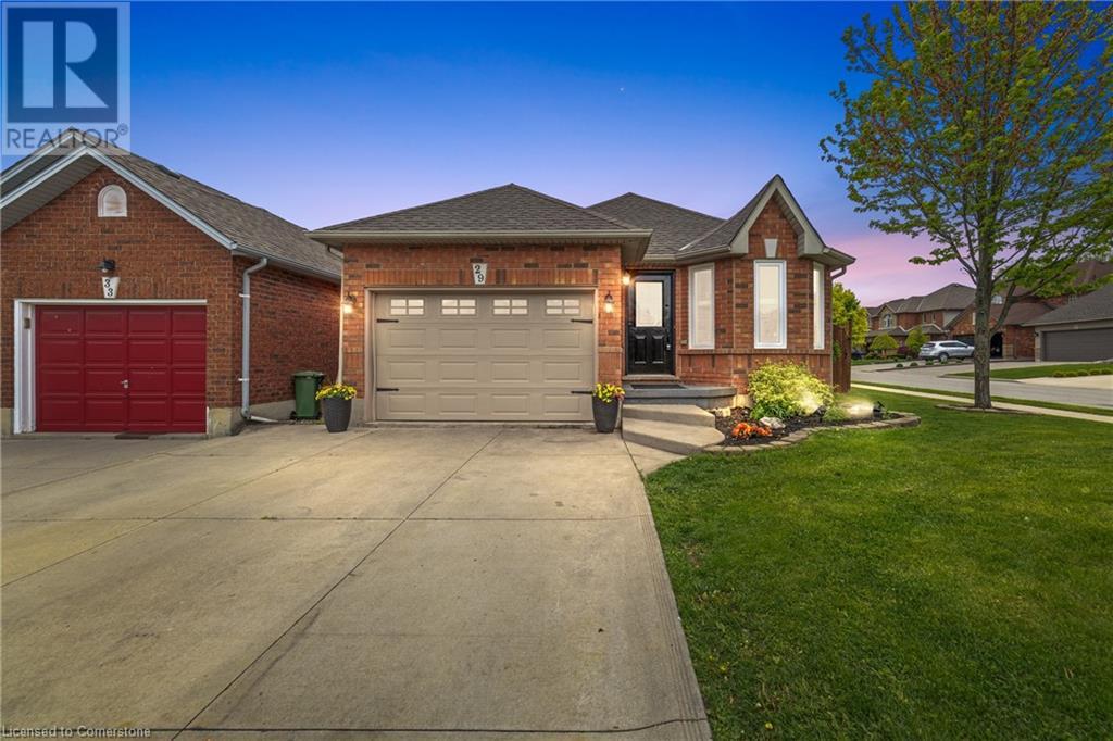 29 BRIAROSE Place, Hamilton, Ontario