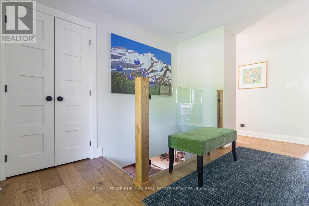 17 Beverlyglen Drive, Hamilton, Ontario  L0R 1T0 - Photo 6 - X12159430