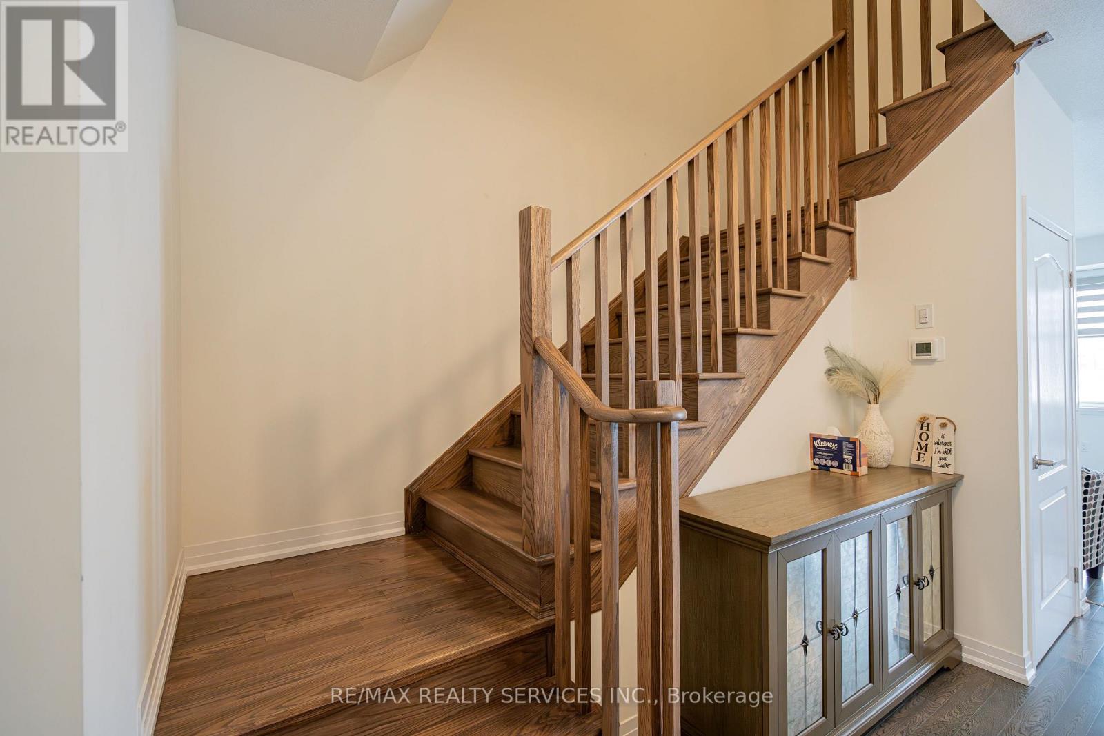 119 Brighton Lane, Thorold, Ontario  L2V 0N7 - Photo 18 - X12178601