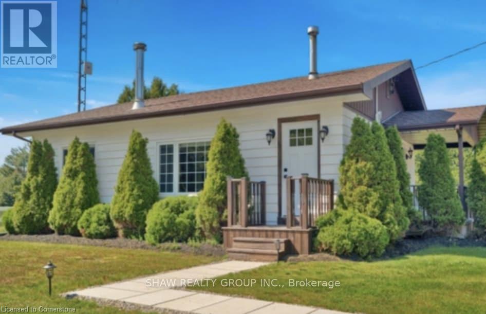 15233 St Ignatius Line, Chatham-Kent, Ontario  N0P 1C0 - Photo 1 - X12178611