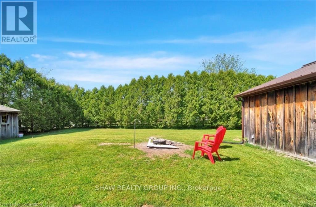 15233 St Ignatius Line, Chatham-Kent, Ontario  N0P 1C0 - Photo 7 - X12178611
