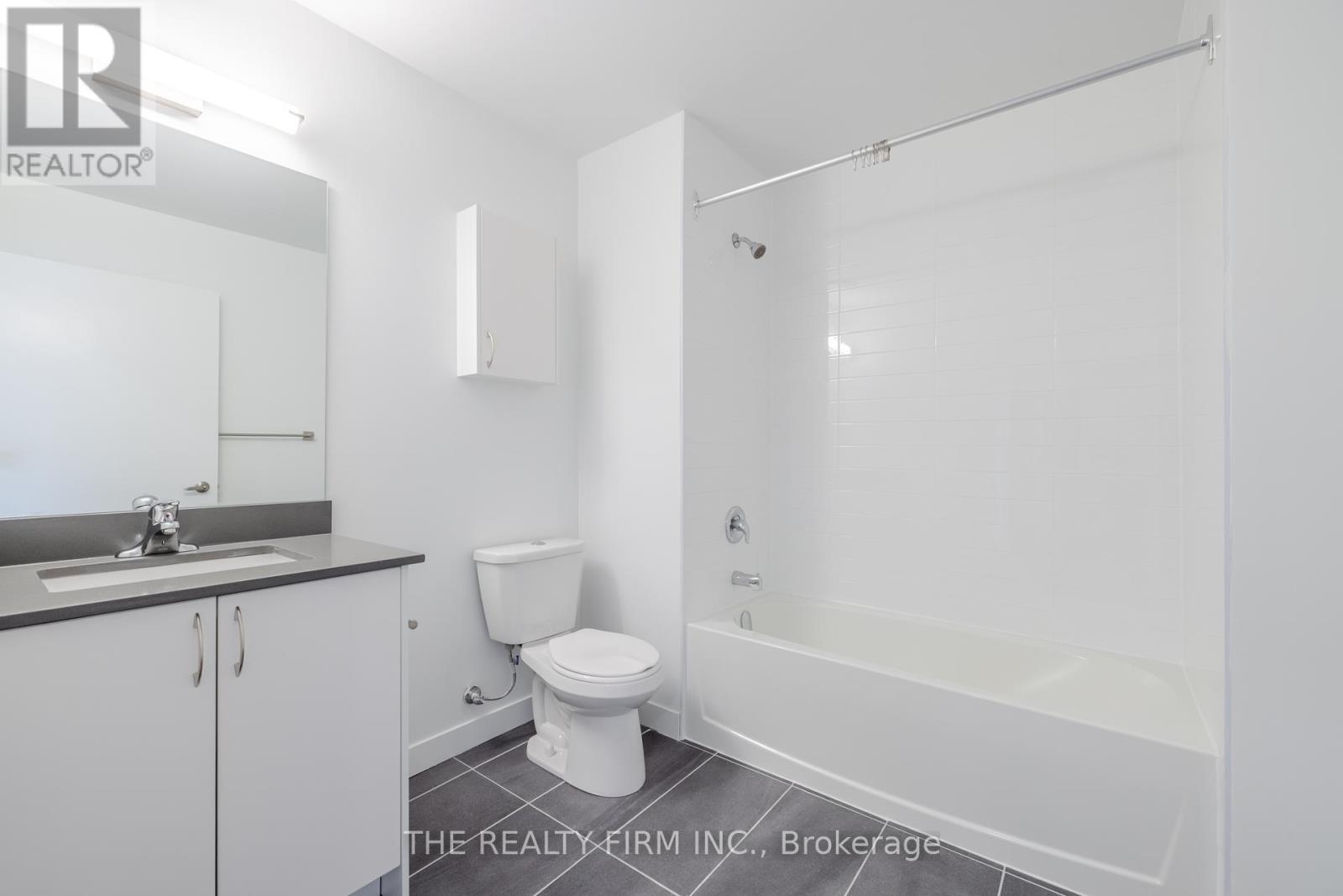 224 - 375 South Street, London East, Ontario  N6B 2M1 - Photo 5 - X12014336
