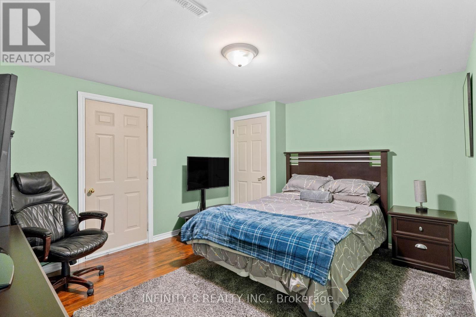7745 Bishop Avenue, Niagara Falls (Mt. Carmel), Ontario  L2H 3G2 - Photo 35 - X12178820