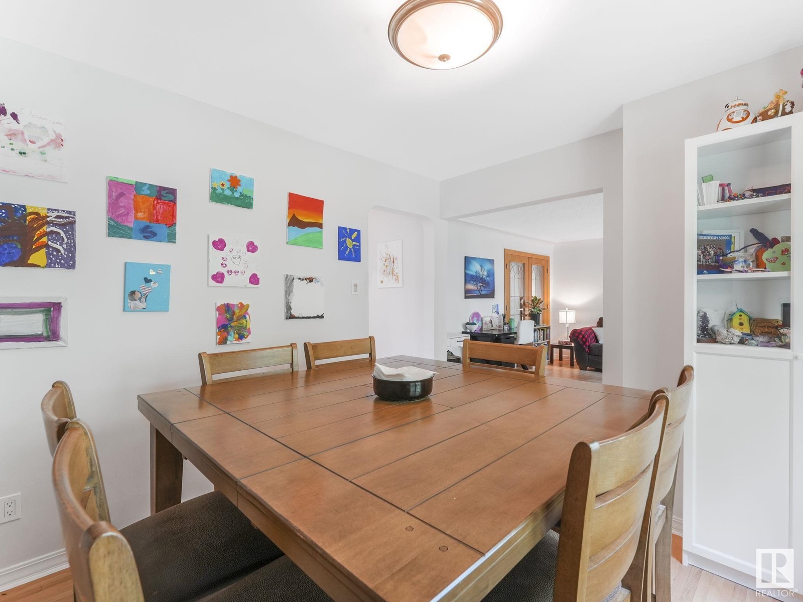 Property at 11514 122 ST NW image 1