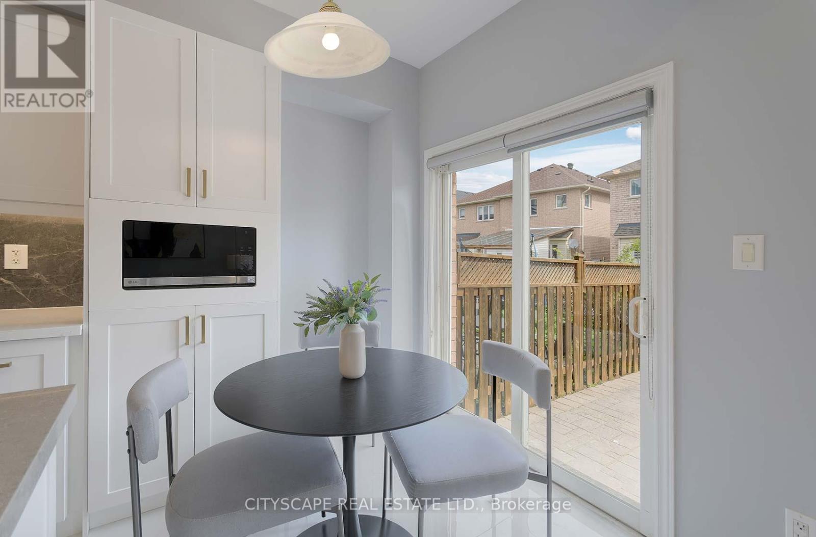79 Breton Avenue, Mississauga, Ontario  L4Z 4K5 - Photo 13 - W12177047