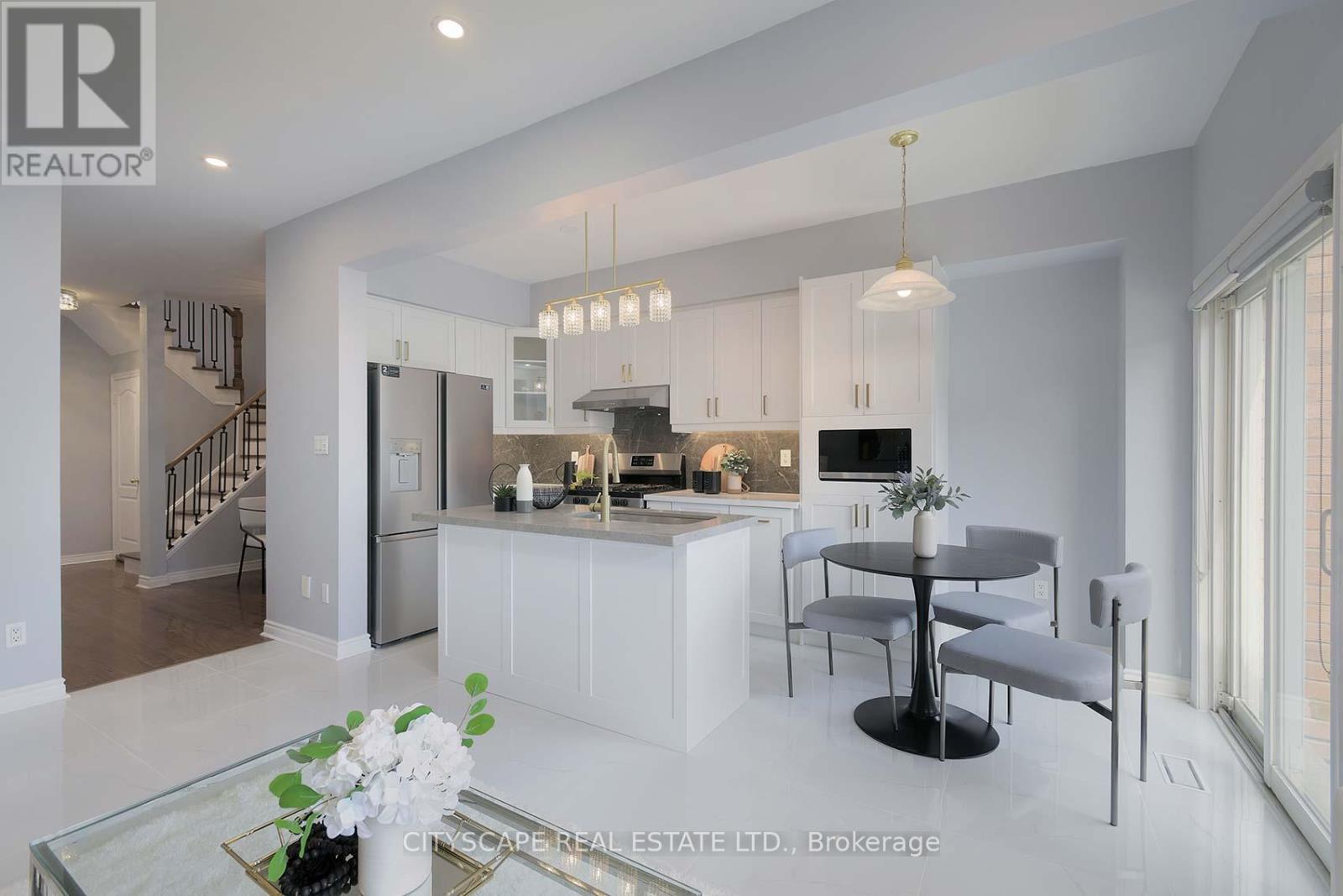 79 Breton Avenue, Mississauga, Ontario  L4Z 4K5 - Photo 7 - W12177047