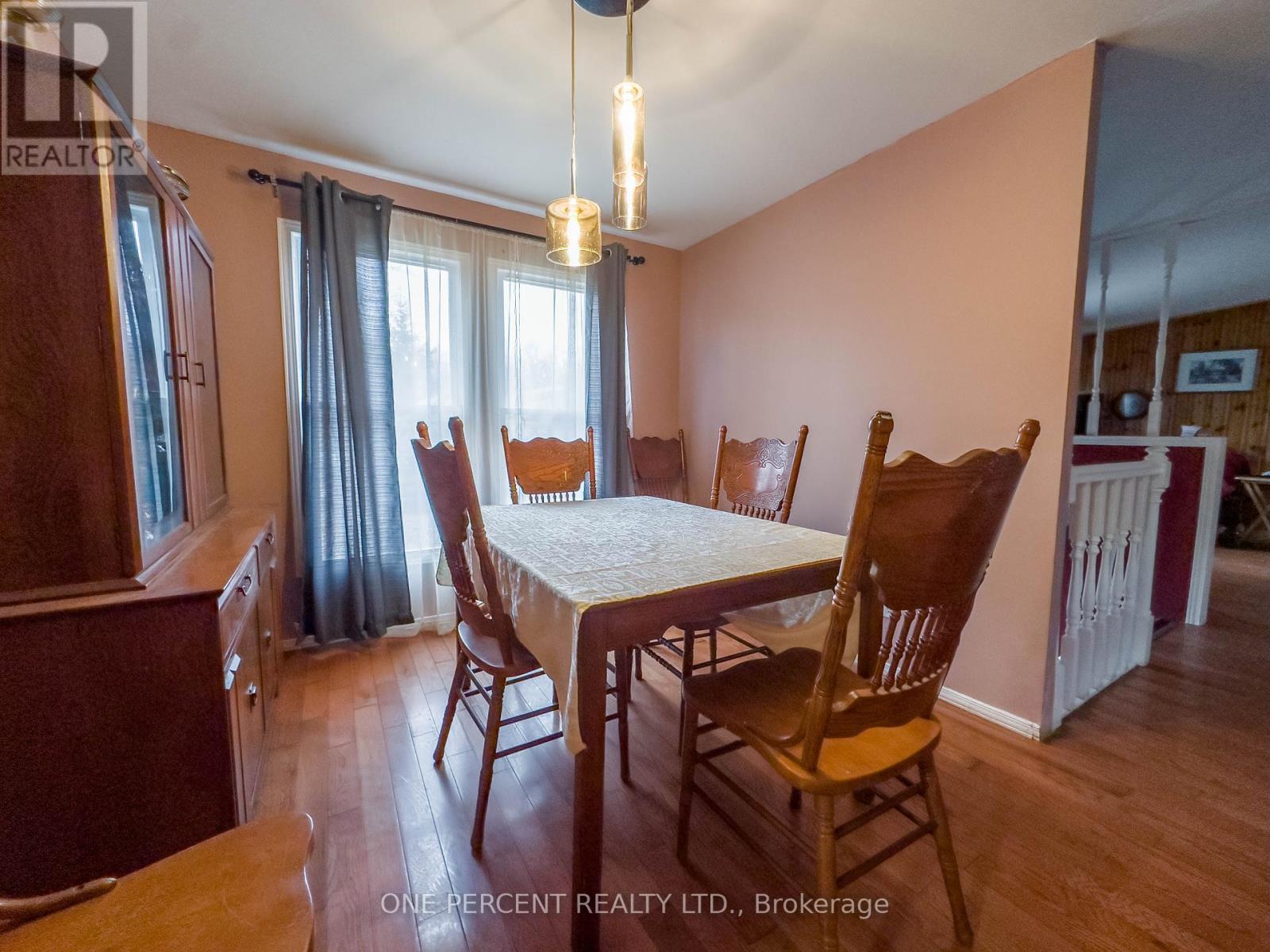 19656 Loyalist Parkway, Prince Edward County, Ontario  K0K 1T0 - Photo 8 - X12050988